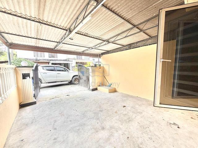 End Lot Double Storey Low Cost Taman Bukit Kemuning for Sale 1
