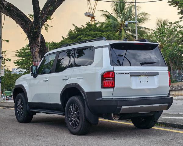 NEW CAR 8xKM 2024 Toyota LANDCRUISER 250 2.7 VX - 2