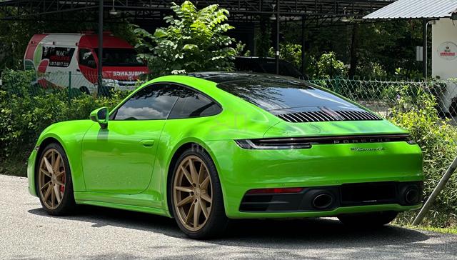 55K KM 2019 Porsche 911 CARRERA 4S 3.0 LizardGreen - 4
