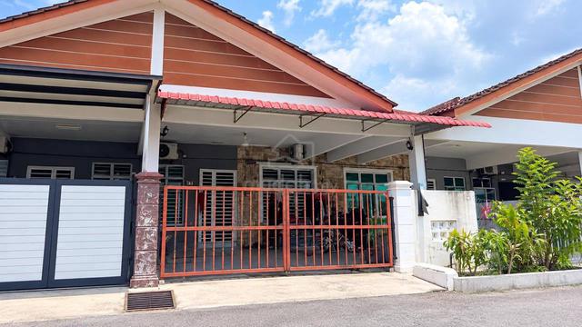 Teres Setingkat Taman Bidara Permai 1