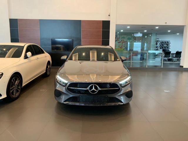 2025 Mercedes Benz A200 1.3 V177 + 4 FREE SERVICE - 3