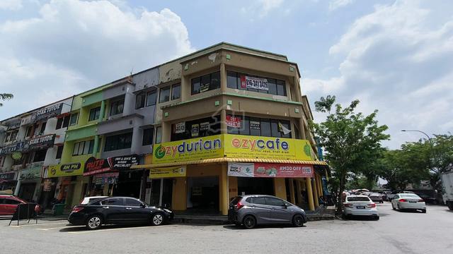 Corner Shoplot Taman TTDI Jaya【BUSY AREA】40'x75' 1