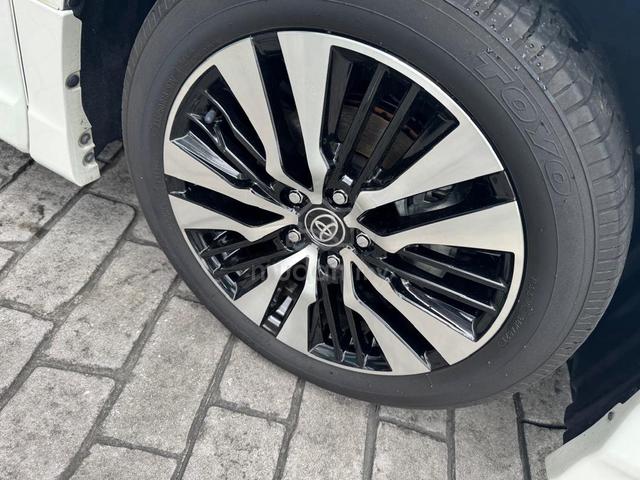 [HOT CAKE] 2022 Toyota ALPHARD 2.5 SC (A) - 5