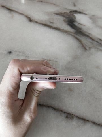 IPhone 6s 128GB - photo 3 of 5