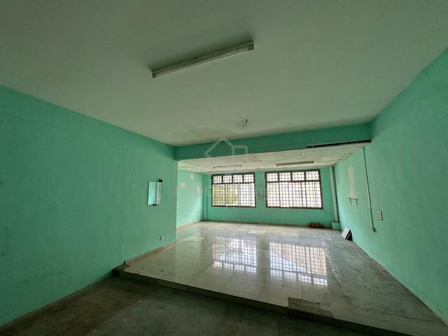 ulu tiram puteri wangsa shoplot ground floor first floor all race 1