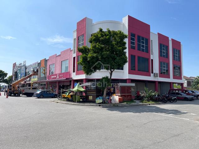 Facing MAIN ROAD, Econsave. CORNER LOT 3 Storey Shoplot Jenjarom TPG 1