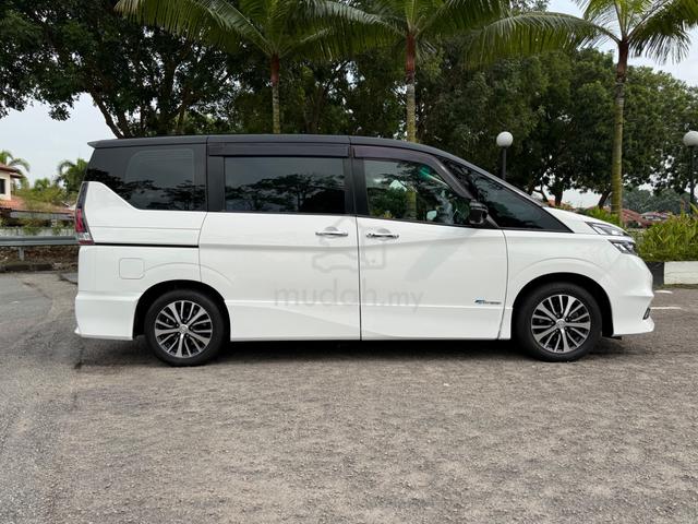 2020 Nissan SERENA 2.0 HYBRID PREMIUM HIGHWAY - 4