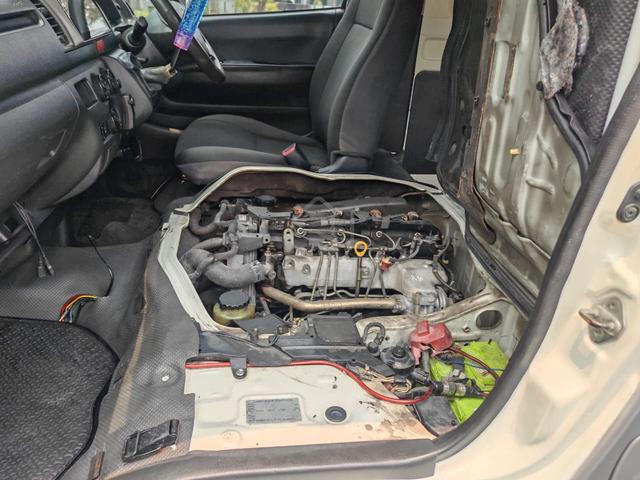 Toyota Hiace Window Van 2.5 (M) 2016 - 3