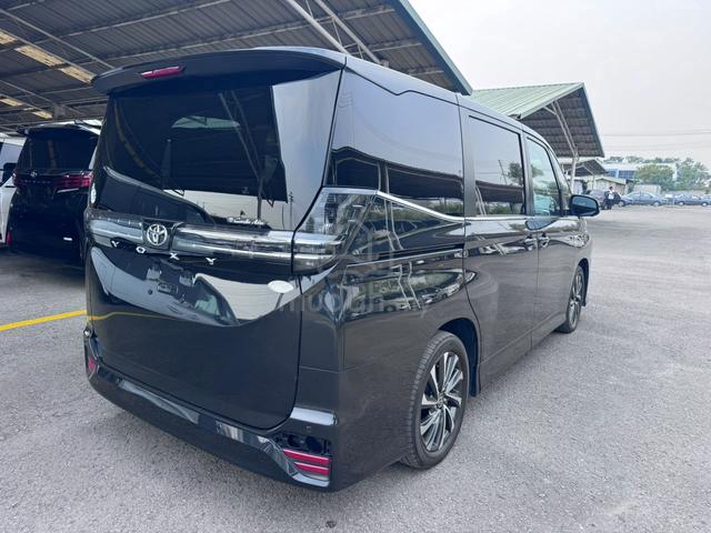 2022 Toyota VOXY 2.0 S-Z (A) - 2