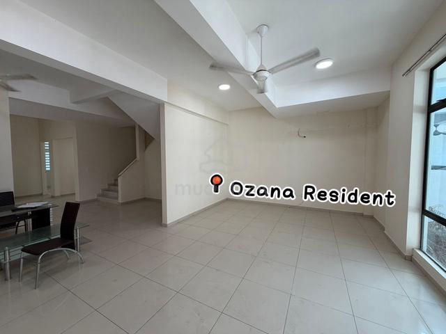 Double Storey Superlink @ Taman Ozana Residen, Bukit Katil, Melaka 1
