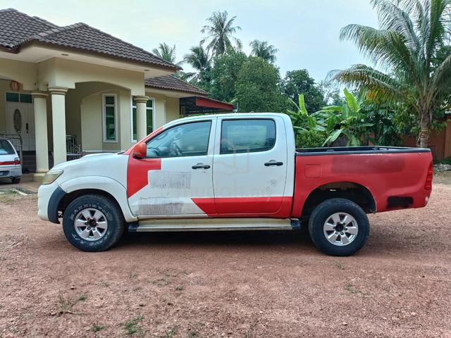 2010 Toyota HILUX 2.5 Manual - 5