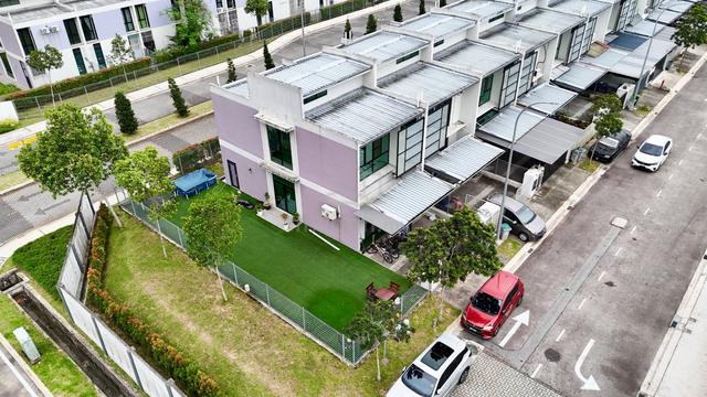 Citrine Residenz Bandar Seri Alam Masai / Corner Lot / Non-Bumi 1