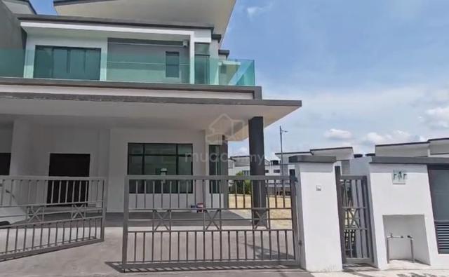 SALE Taman Puncak Saujana Saujana Heights SemiD 2 Storey Kajang Gated 1