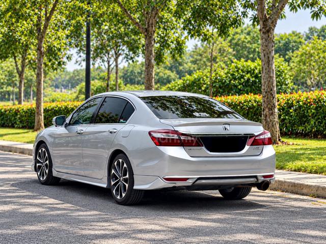 2017 Honda ACCORD 2.0 VTI-L FACELIFT (A) - 2