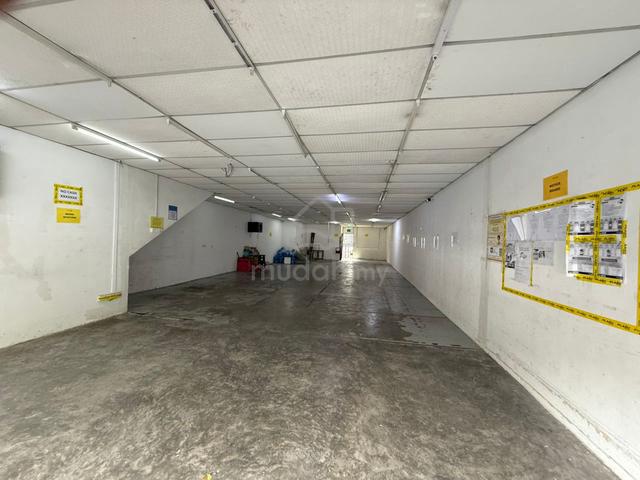 Molek 1/8 24*100Sqft Ground Floor Taman Molek Johor 1
