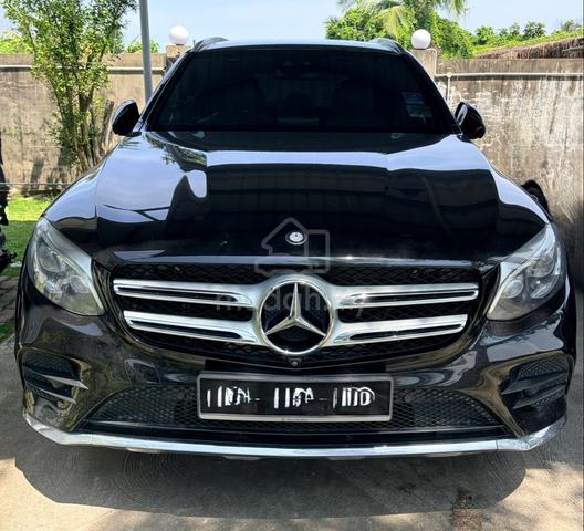 2017 Mercedes Benz GLC-250 4MATIC AMG Line - 1