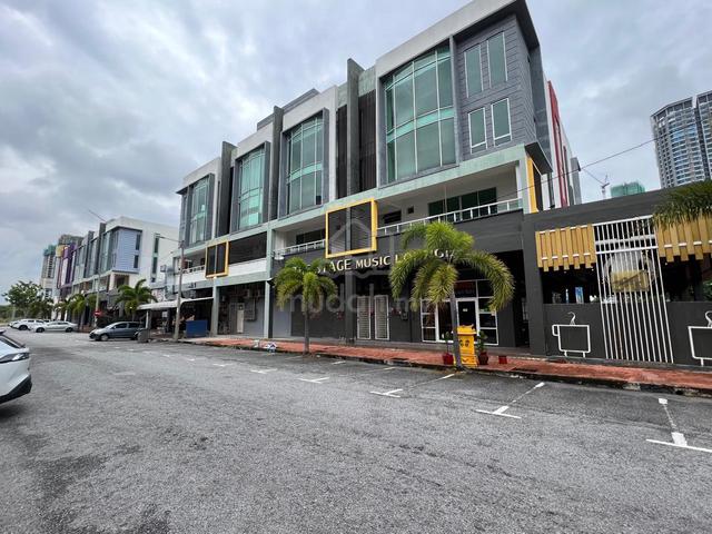 Kota Syahbandar 4 Storey Shop With Lift Taman Kota Laksamana invest in 1