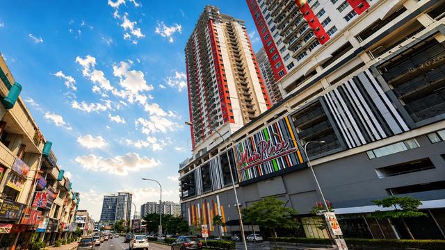 Subang Jaya, USJ 21 3storey shop, walking distance to LRT & main place 1