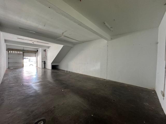 KEPALA BATAS Kompleks Dato' Kailan Ground SHOP LOT FOR RENT 1