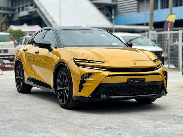 2024 Toyota Crown Sport Z 2.5 / Rare Yellow 13K KM - 1