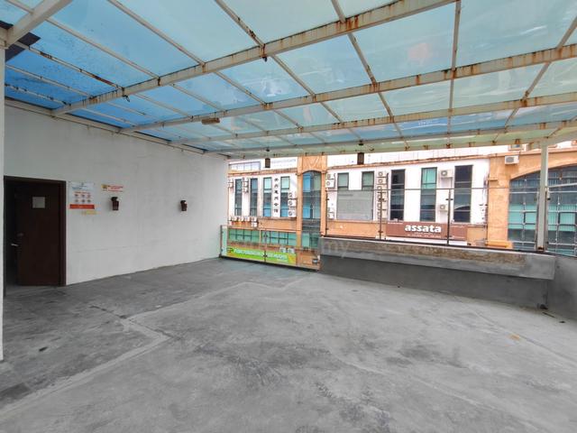 5 Storey Shop Hotel & 5 Storey Shop Office Building FOR RENT 1