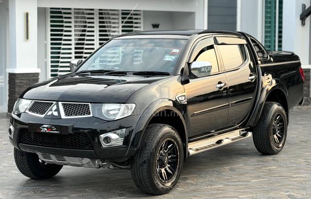 2012 Mitsubishi TRITON 2.5 VGT (A) TIPTOP AAA+++ - 2