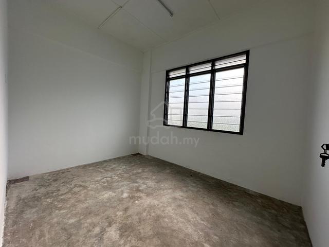 Taman Molek 4