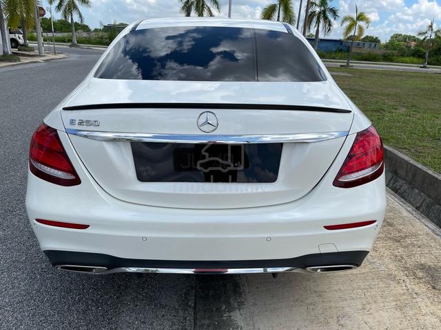 2017 Mercedes Benz E250 2.0 AMG (CBU) (A) - 4