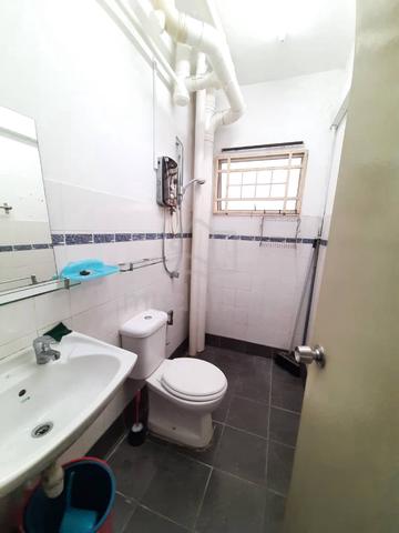 Kenanga Apartments (Pusat Bdr Puchong) 5