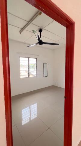 Rumah Teres Kg melayu Subang sewa 1