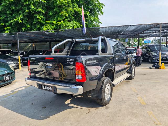 2011 Toyota HILUX 4X4 2.5 (M) - 3