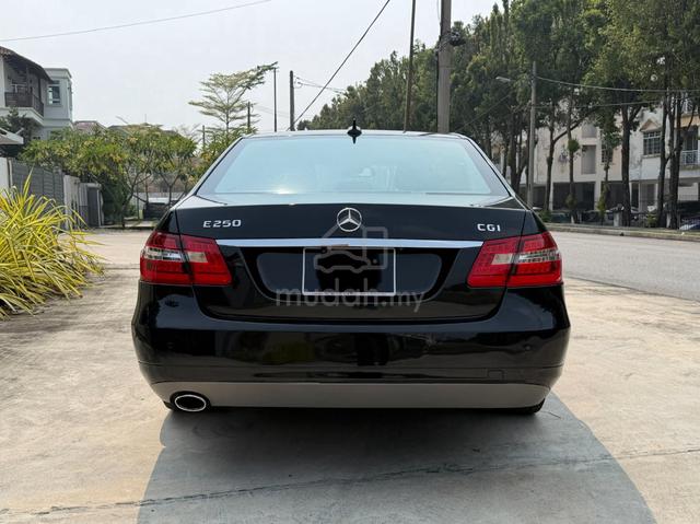 Mercedes Benz E-CLASS 1.8 250 CGI WELL MAINTAINED - 4