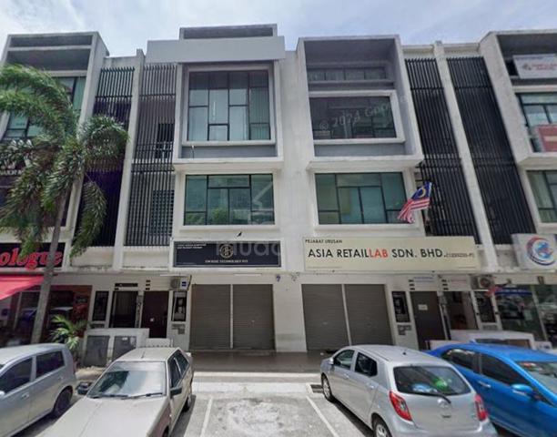 Bandar Bukit Puchong 3 Storey Shop Retail, Freehold En Block For Sale 1