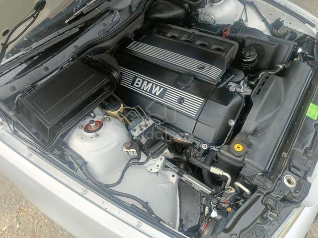 BMW E39 525i M SPORT PAKEJ M54 ENGINE 3.0 - 5