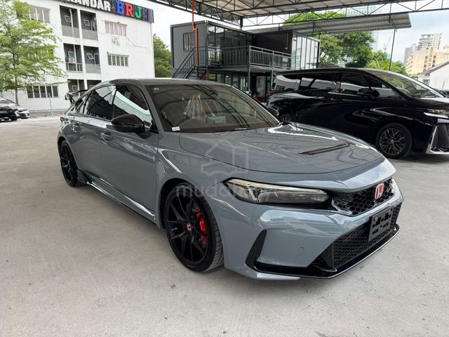 2025 Honda CIVIC 2.0 TYPE R NEW CAR MILEAGE - 2