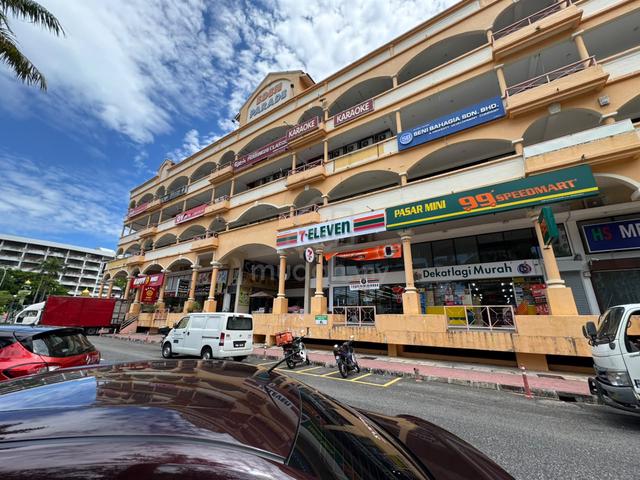Eden Parade First Floor Shop Lot, Batu Ferringhi 1