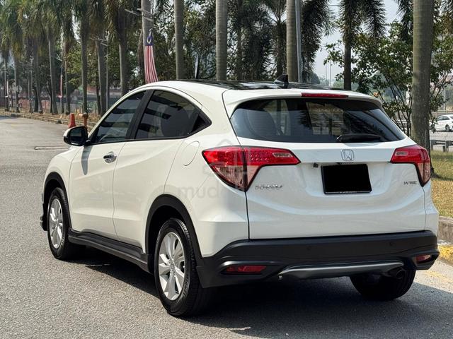 2016 Honda HR-V 1.8 V LEATHER BODYKIT HRV SUV - 3