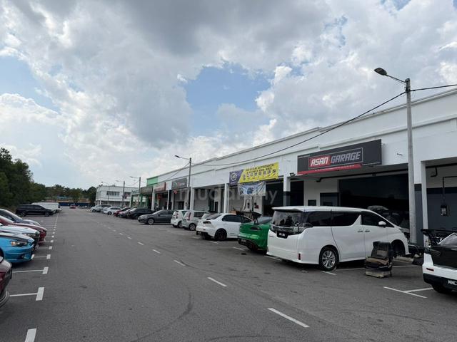 Single Storey Shop Lot For Rent @ Indahpura car city senai 1