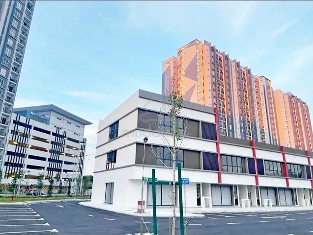 Bukit jelutong ground floor new 2 storey shop 22x70 rent. Laman idaman 1