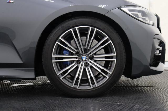 2022 BMW 330i M-Sport 2.0 - 5