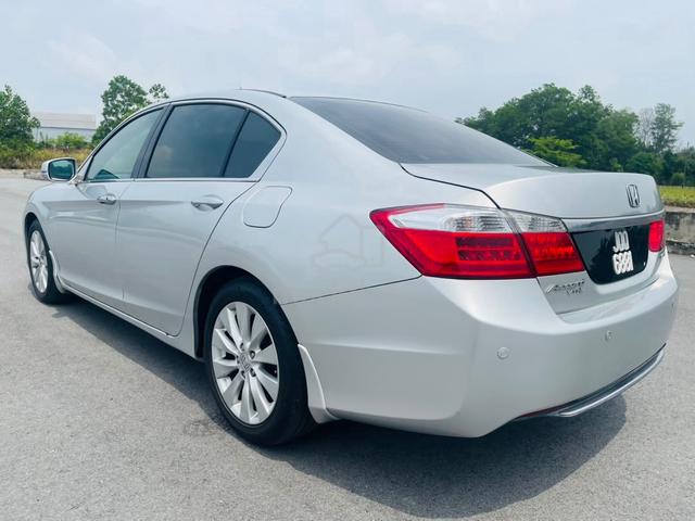 2015 Honda ACCORD 2.0 VTI-L (A) High Spec Free Svc - 5