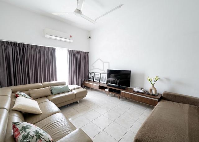 Taman Bukit Serdang Seri Kembangan 2.5 Storey Corner House 39x93 1