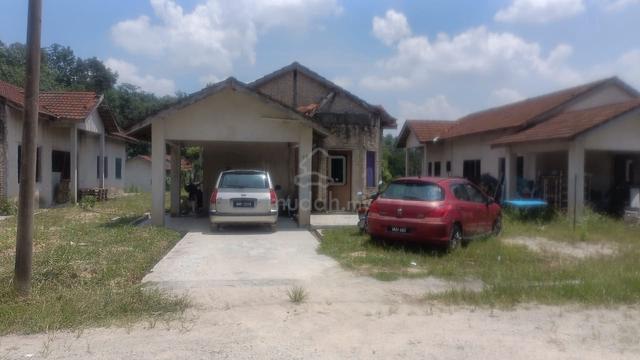 Banglo Lot Hulu Langat, Sg Tekali 1