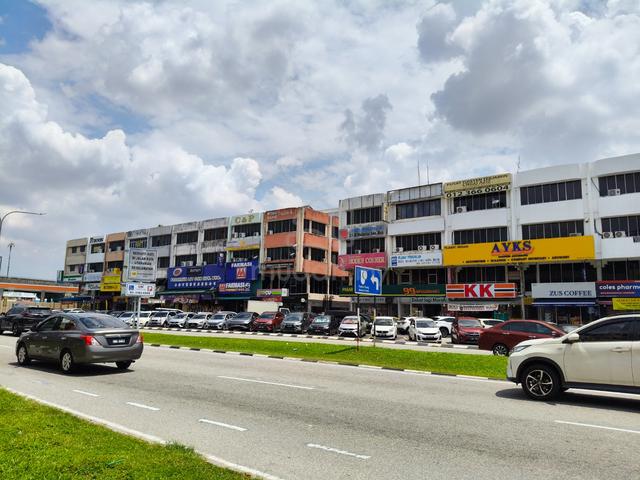 4 sty shop main road tmn chi liung klang next to bukit tinggi 1