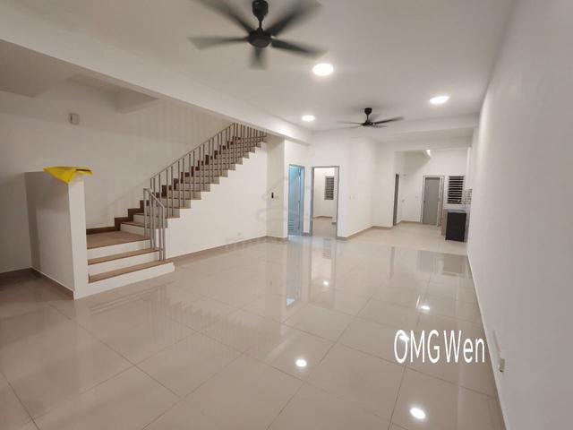 For Rent Bayuemas Laelia Double Storey Partially Furnished Klang 1