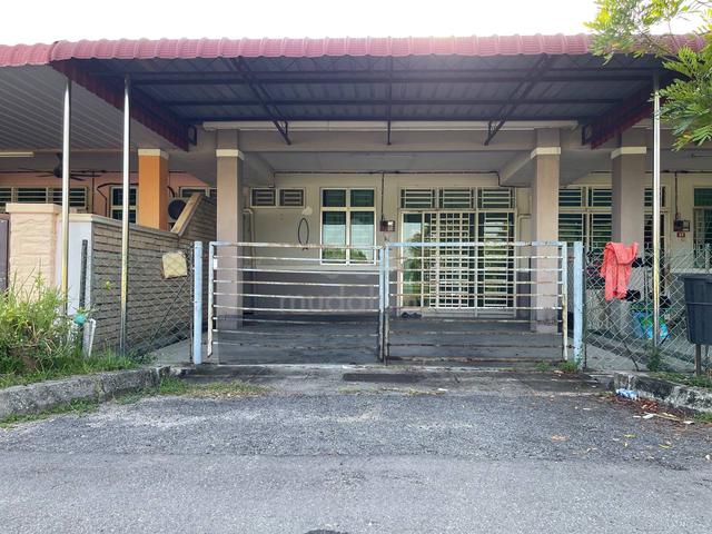 Teres Setingkat, Taman Bahagia, Parit Buntar, Perak 1