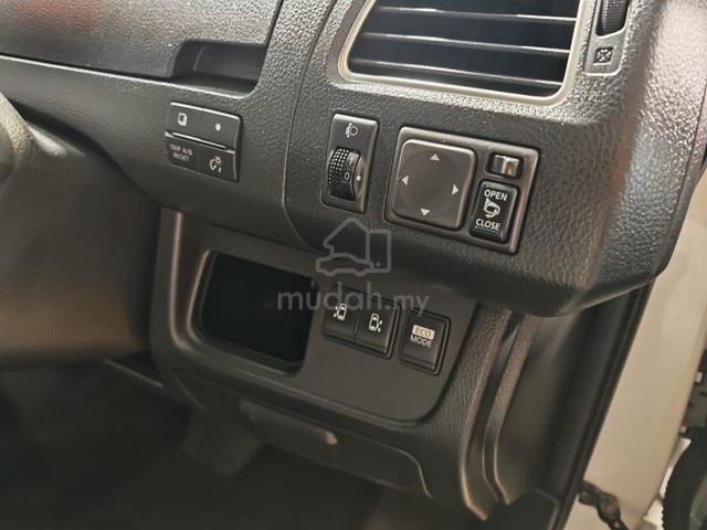 2014NissanSerena Hybrid 2.0(A)B/ListBolehLoanKedai - 5