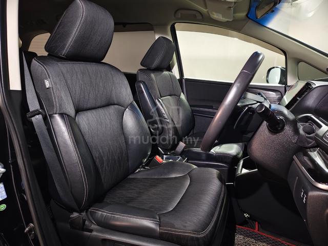 2016 Honda Odyssey 2.4 Full Spec 5-Years Warranty - 5