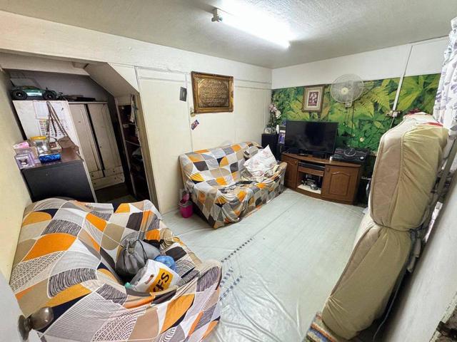 For Sale 2-Storey Low Cost @ Kota Puteri, Jalan Bayan 1