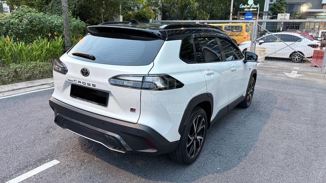 2023 Toyota Corolla Cross 1.8 GR Sport–30K KM ONLY - 5